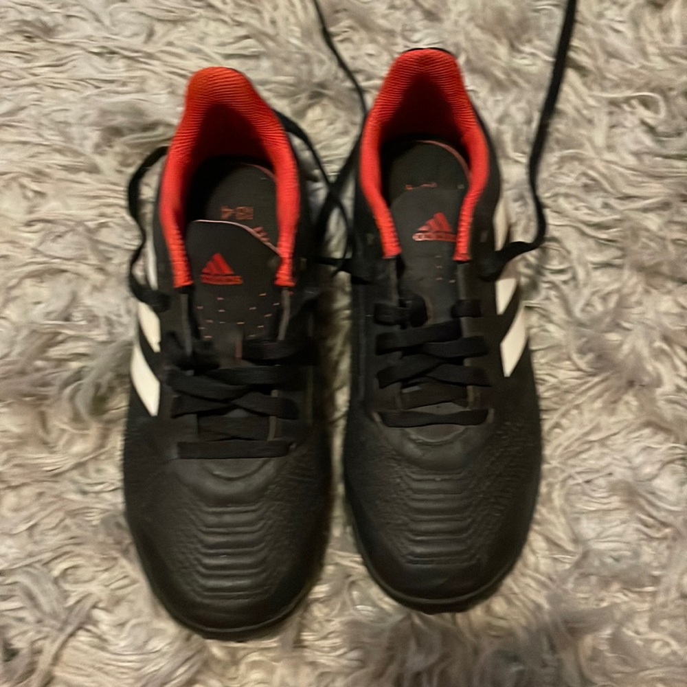 Adidas Boys cleats (sports)